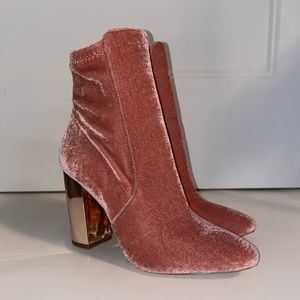 Velvet boots / bottes velours